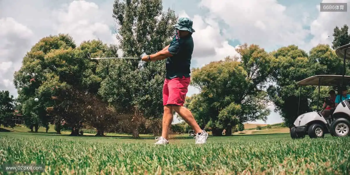 📱 指尖掌控，全球赛事！随时随地，精彩尽在眼前！